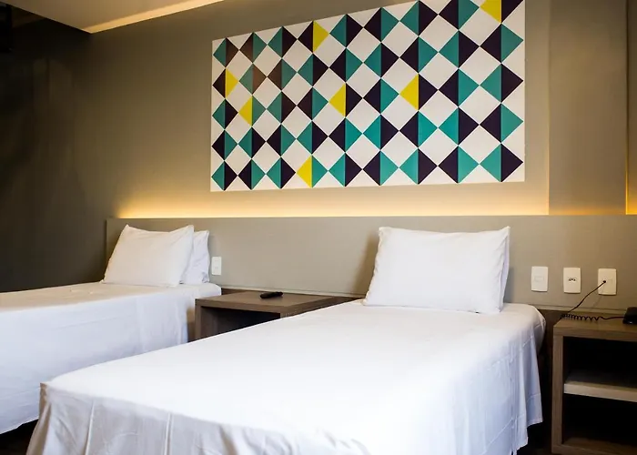 Master Express Baixa - Proximo Ao Araujo Viana, Ufrgs, Santa Casa E Beira-rio Hotel