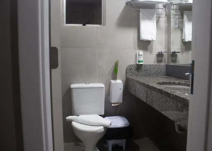 Hotel Master Express Baixa - Proximo Ao Araujo Viana, Ufrgs, Santa Casa E Beira-rio