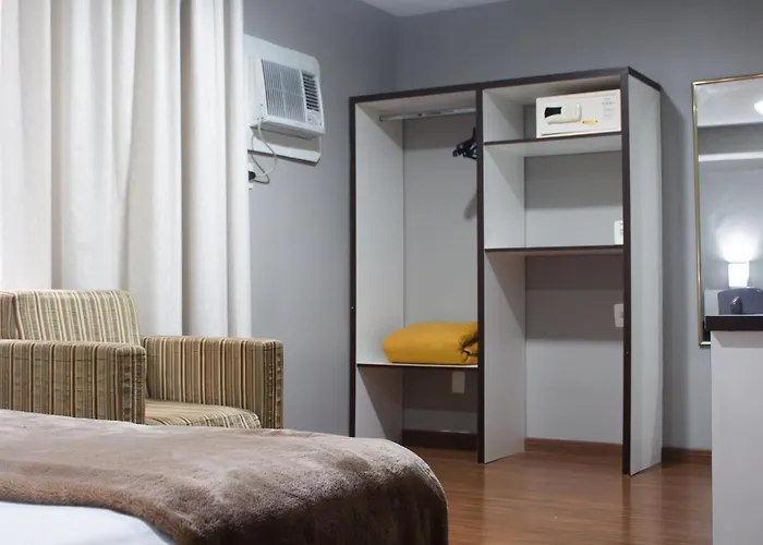 Master Express Baixa - Proximo Ao Araujo Viana, Ufrgs, Santa Casa E Beira-rio 3* Porto Alegre
