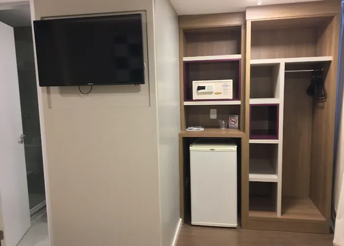 Master Express Baixa - Proximo Ao Araujo Viana, Ufrgs, Santa Casa E Beira-rio Hotel Porto Alegre