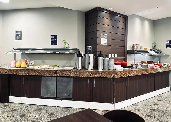 Hotel Master Express Baixa - Proximo Ao Araujo Viana, Ufrgs, Santa Casa E Beira-rio Porto Alegre